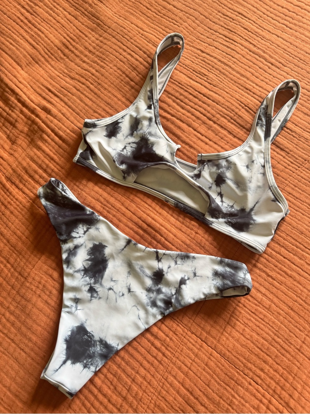 Tie-Dye Two-Piece Bikini Set in White and Black